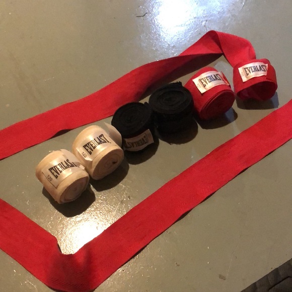 Everlast Hand Wraps for boxing, mma training. - Picture 2 of 3